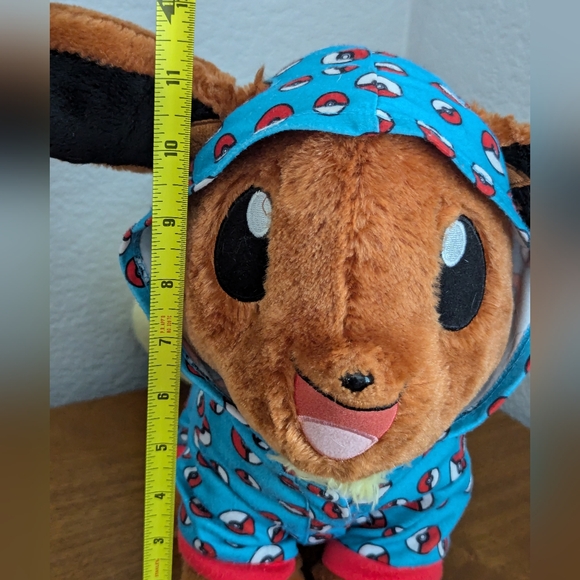 Build A Bear Pokemon Eevee Plush with Pokémon ball jacket - Picture 6 of 6